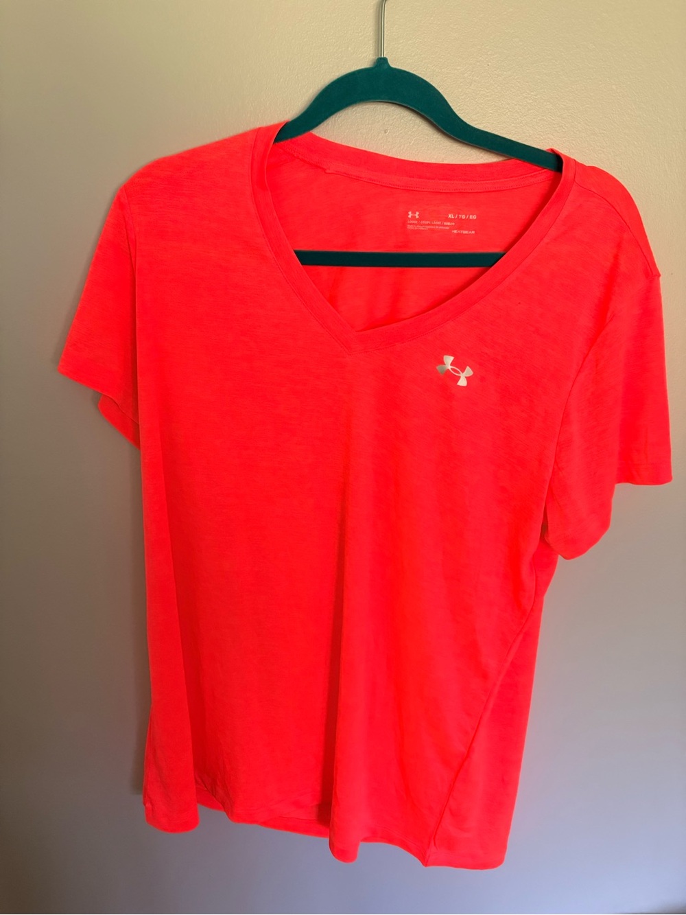 Under Armour Women’s V-Neck Short Sleeve Tee - Coral